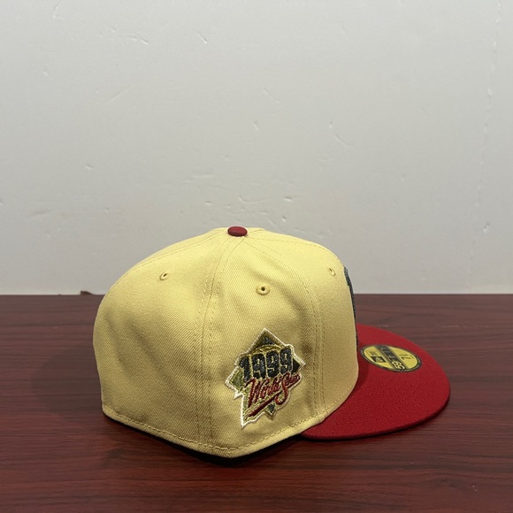 New Era, 59Fifty Fitted Hat, New York Yankees, Tan & Burgundy - Picture 4 of 11